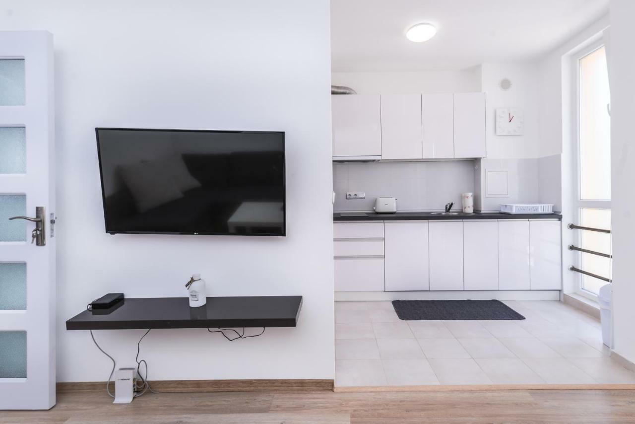 Cinecitta - One Bedroom Lion'S Bridge Apartment โซเฟีย ภายนอก รูปภาพ